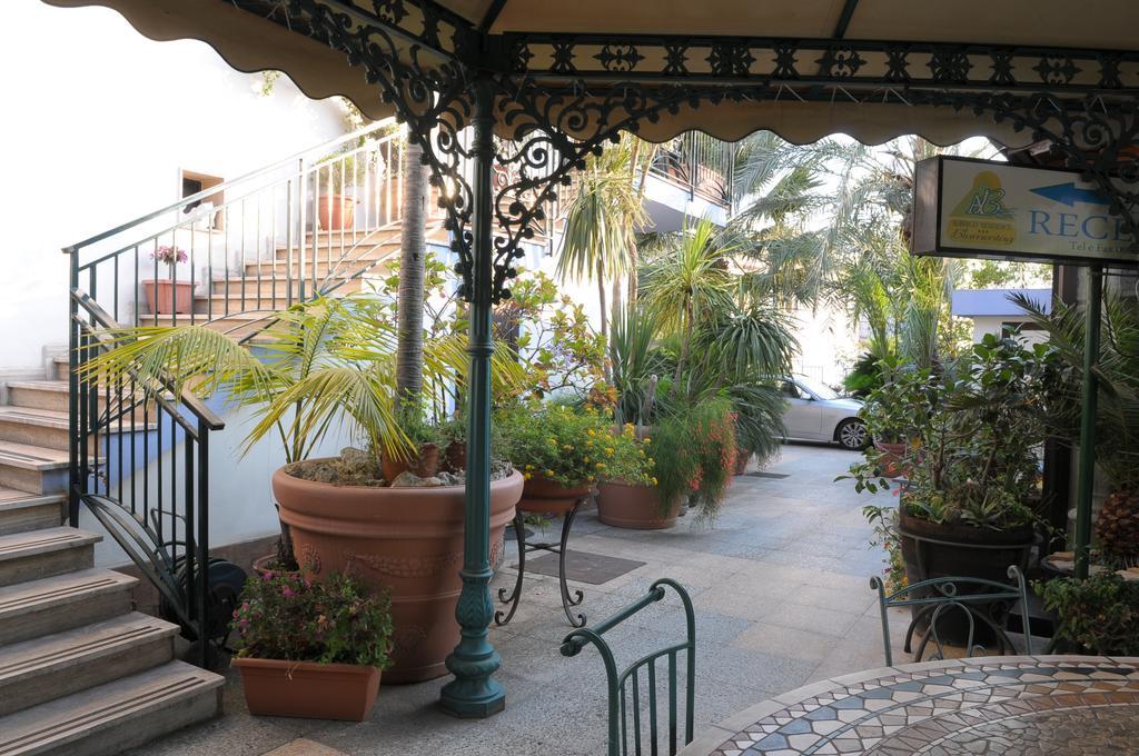 Hotel Blumentag Paola Exterior photo