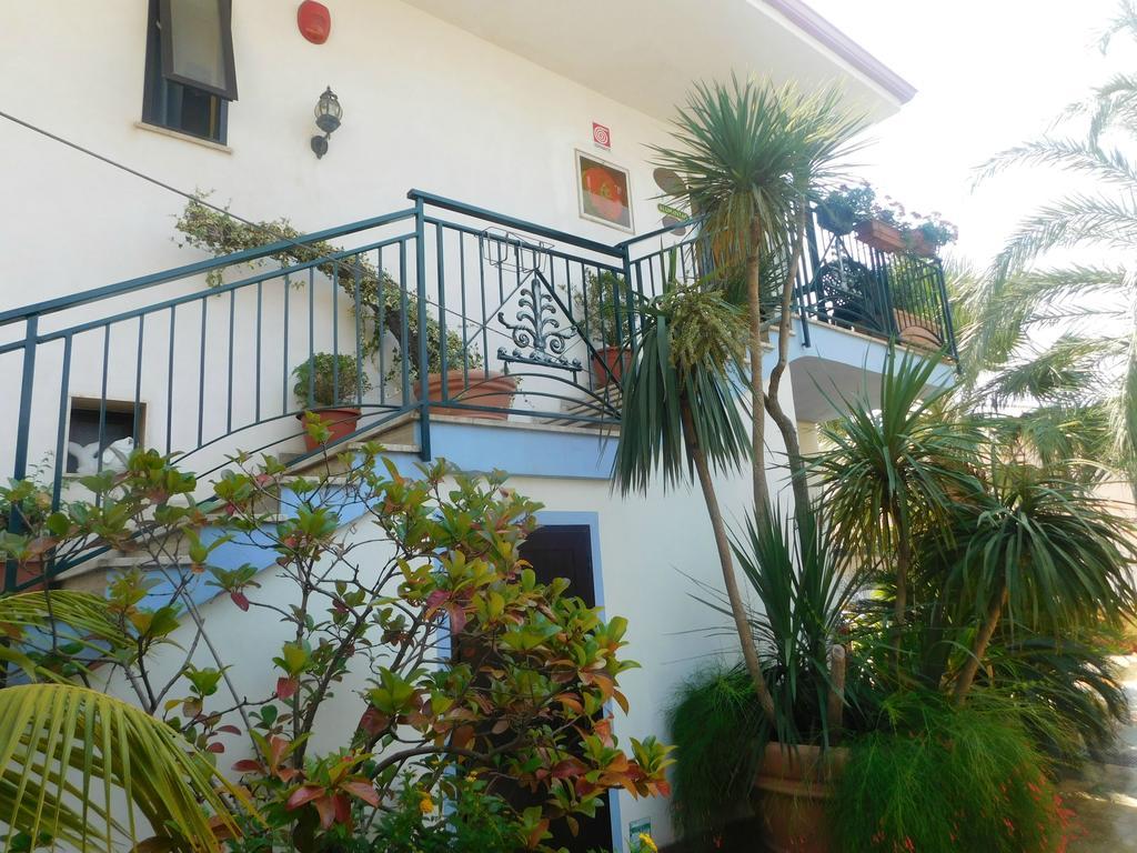 Hotel Blumentag Paola Exterior photo